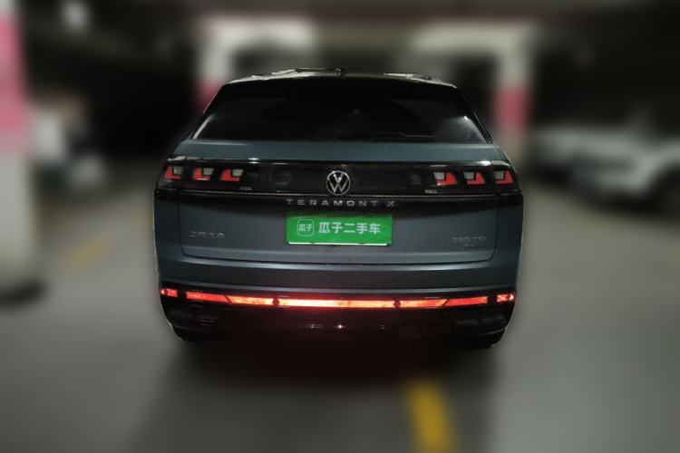 Volkswagen teramont x 2023 — фото 5