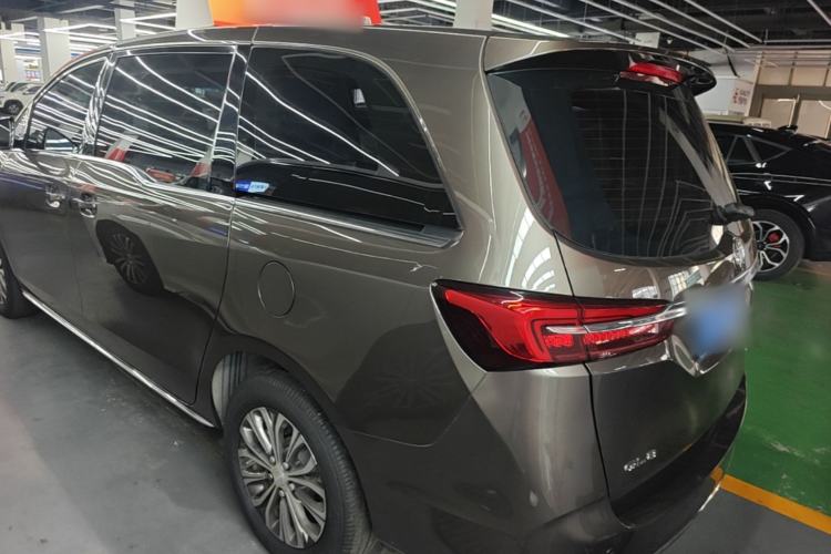 Buick GL8 2023 — 4