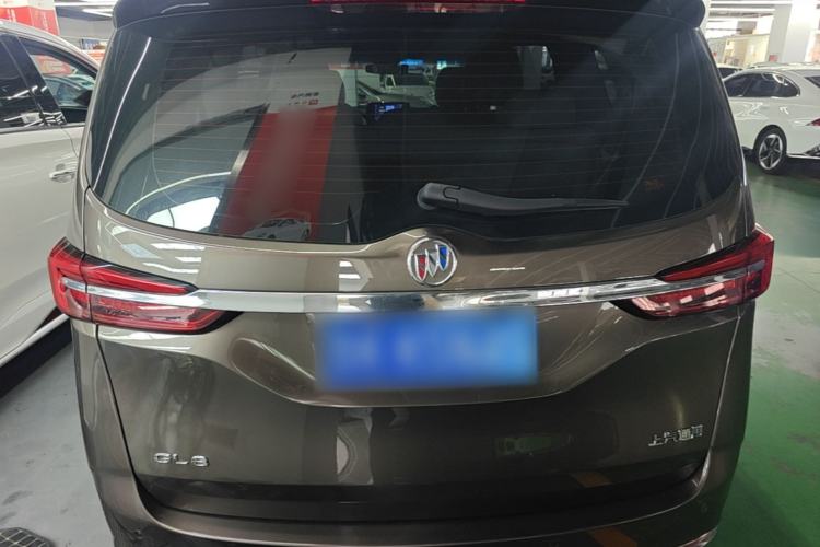 Buick GL8 2023 — 5