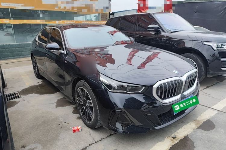BMW 530Li 2025 — 3