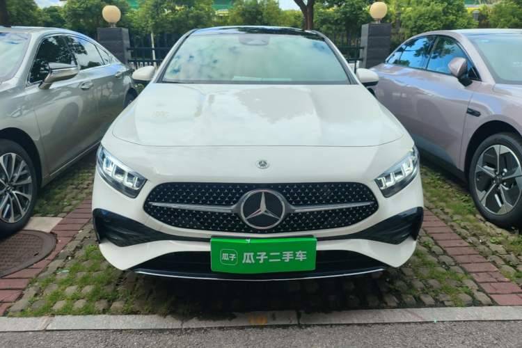 Mercedes-Benz A 200 L 2023 — фото 2