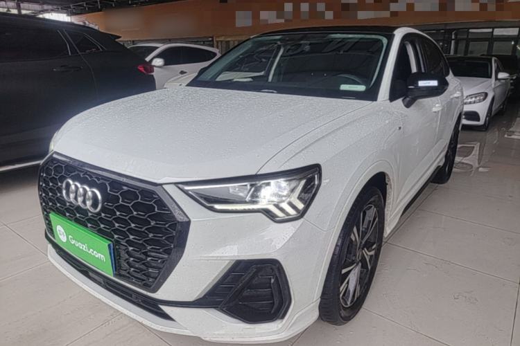 Audi Q3 Sportback 2022 — фото 1