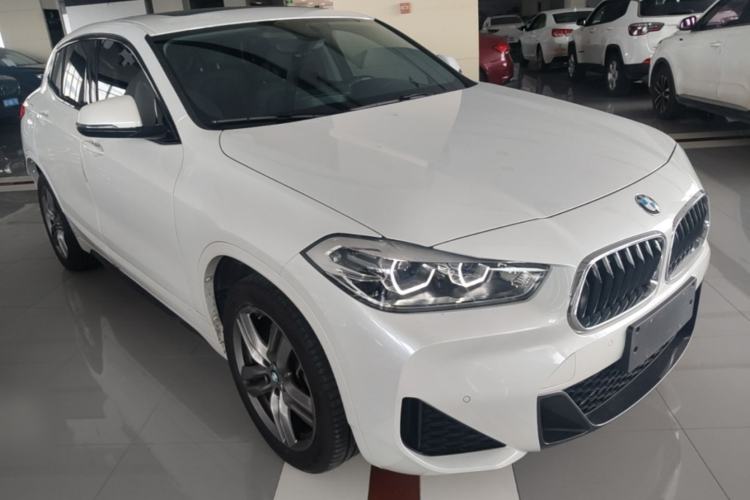 BMW X2 2022 — фото 3
