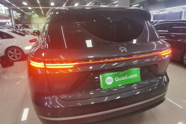 NIO ES8 2023 — 5