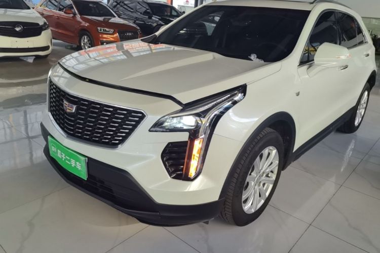 Cadillac XT4 2020 — фото 1
