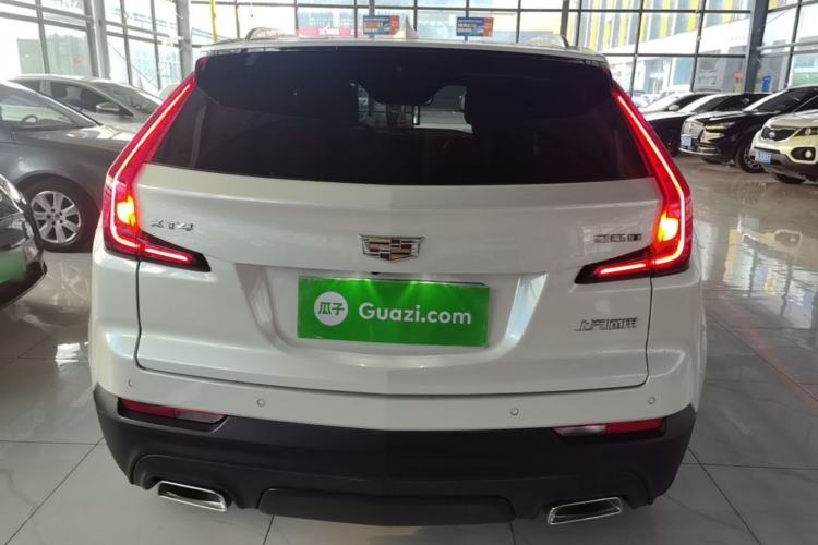 Cadillac XT4 2020 — фото 5