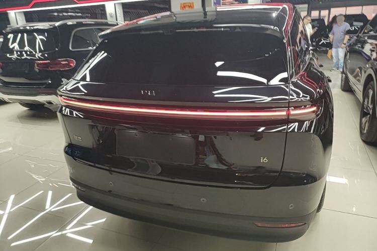 Li Auto i6 2025 — 5