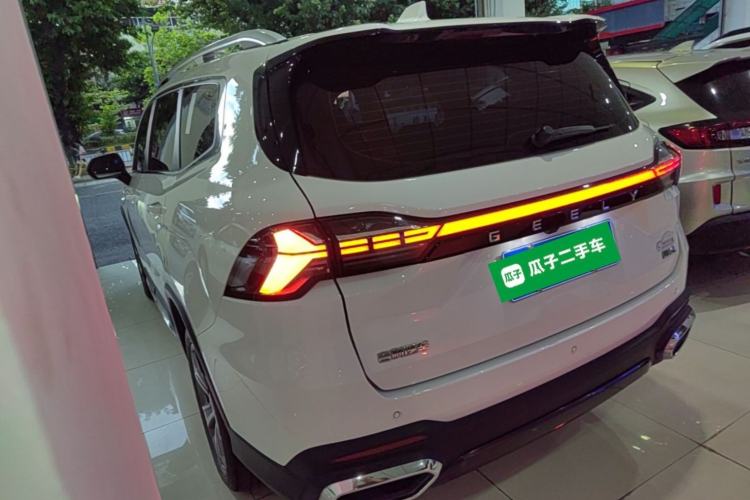 Geely Auto auto haoyue l 2023 — фото 4