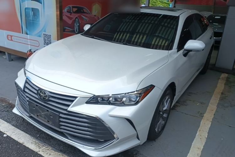 Toyota Avalon 2021 — фото 1