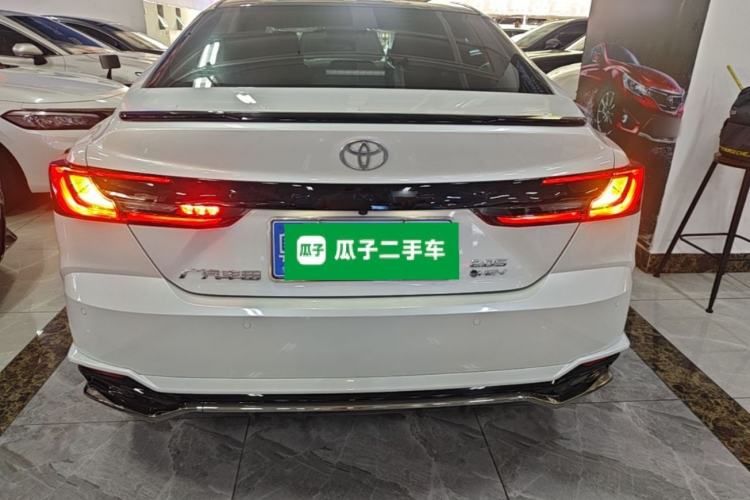 Toyota Camry 2024 — фото 5