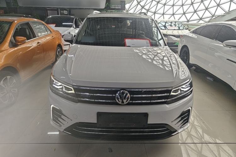 Volkswagen Tiguan L 2020 — 2