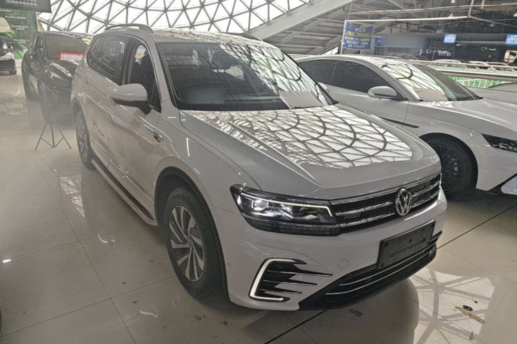 Volkswagen Tiguan L 2020 — 3