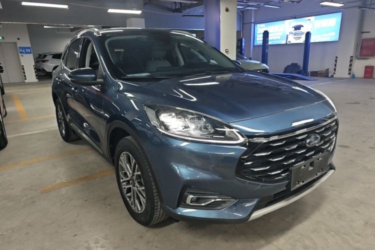 Ford Escape 2020 — 3