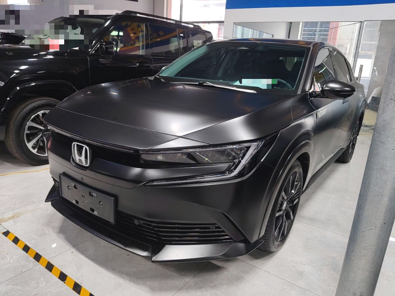 Honda e:NP2 2024 — фото 1