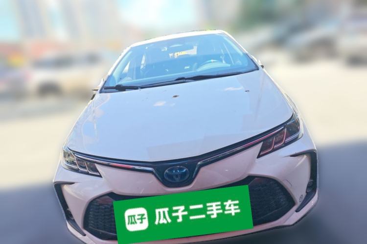 Toyota Corolla 2023 — фото 2