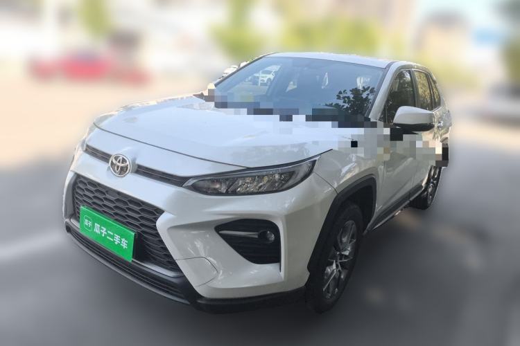Toyota RAV4 2023 — фото 1