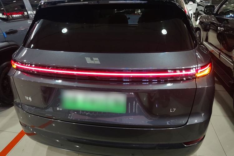 Li Auto L7 2024 — 5