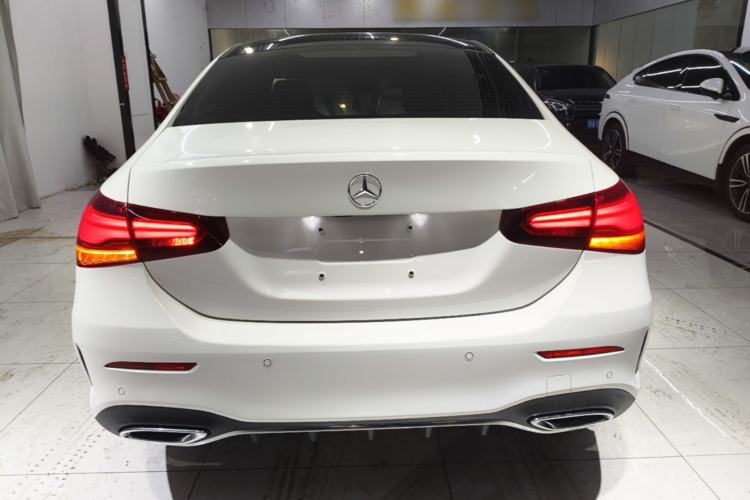 Mercedes-Benz A 200 L 2023 — фото 5