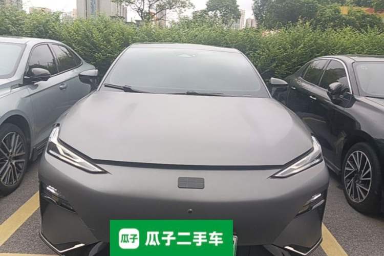 Geely Galaxy E8 2024 — 2