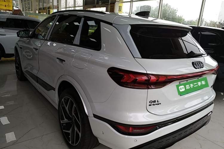 Audi Q6L e-tron 2026 — 4