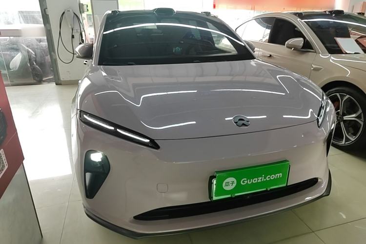 NIO ET5 2022 — 2