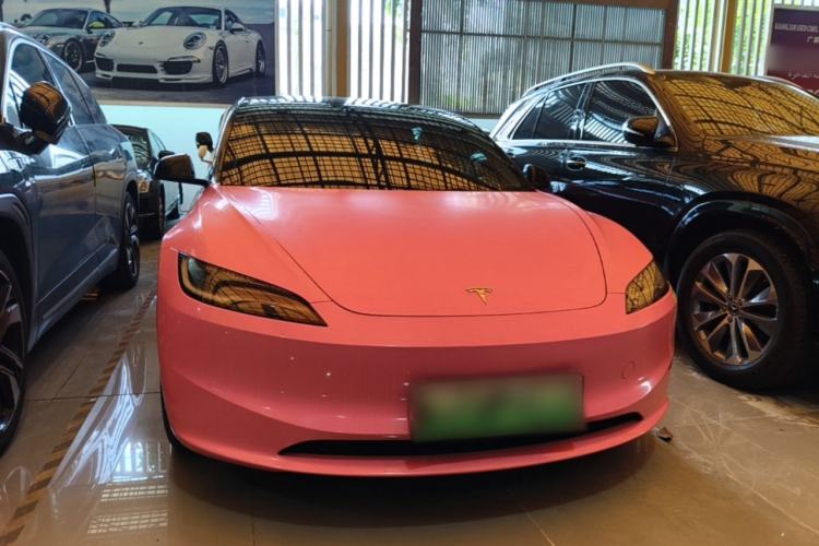 Tesla Model 3 2023 — 2