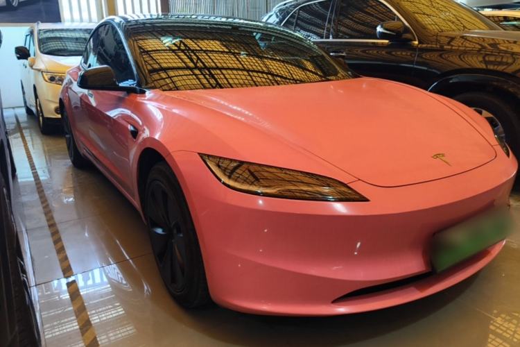 Tesla Model 3 2023 — 3