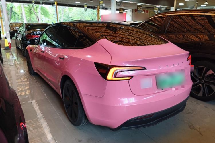 Tesla Model 3 2023 — 4