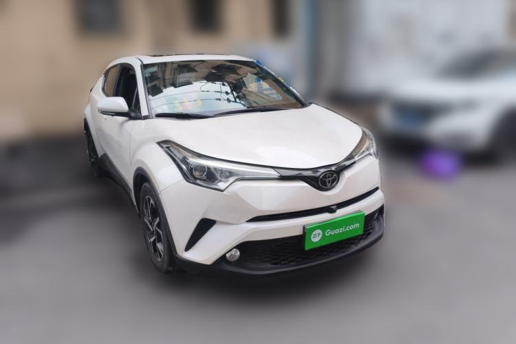 Toyota C-HR 2020 — фото 3