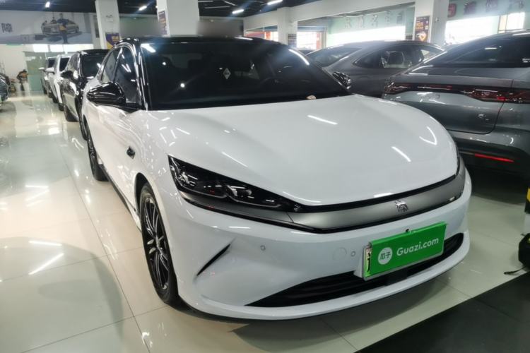 BYD Qin L 2025 — 3