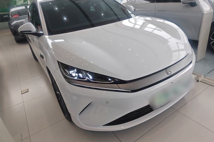 BYD Qin L 2025 — 3