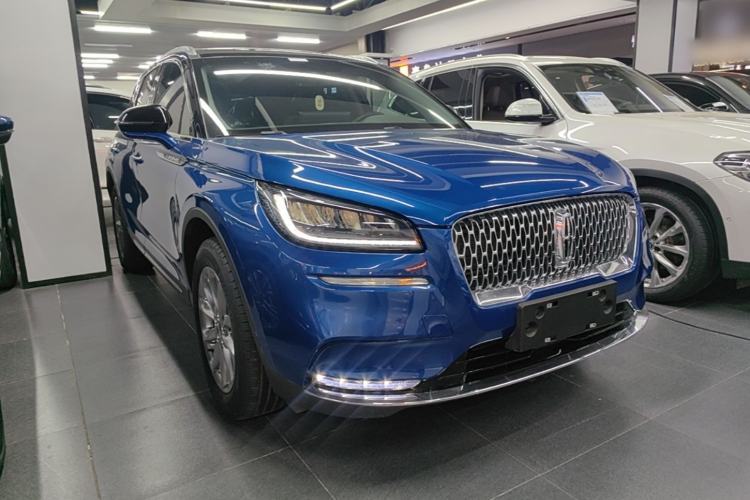 Lincoln Corsair 2020 — 3