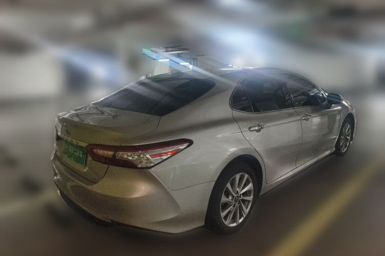 Toyota Camry 2021 — фото 4