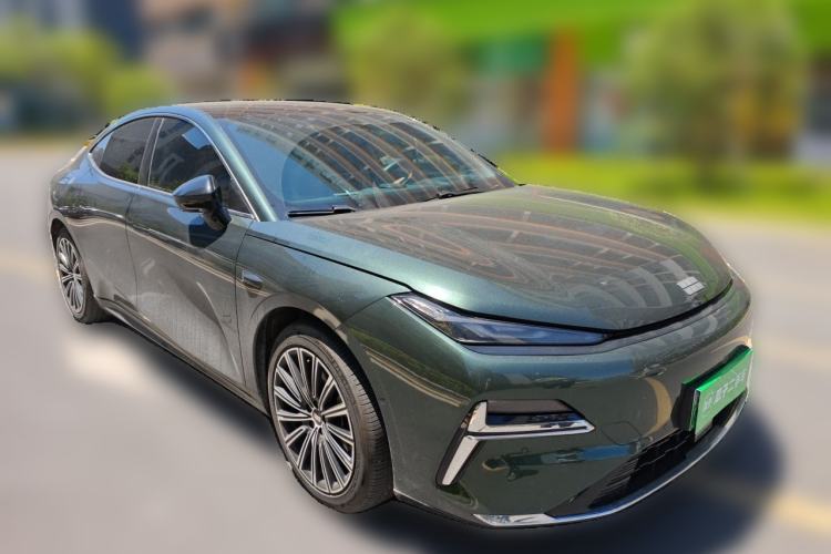 Geely Galaxy 8 2025 — 3