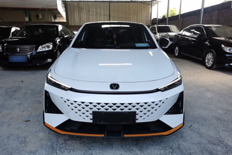 ChangAn UNI-V 2024 — 2