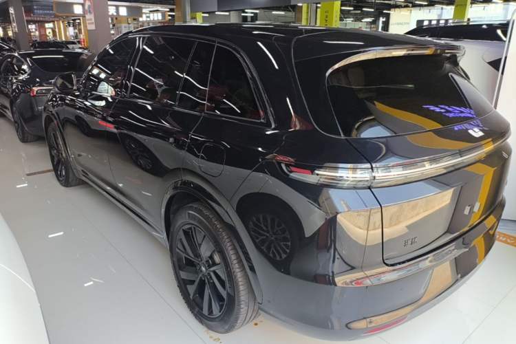 Li Auto L7 2023 — 4