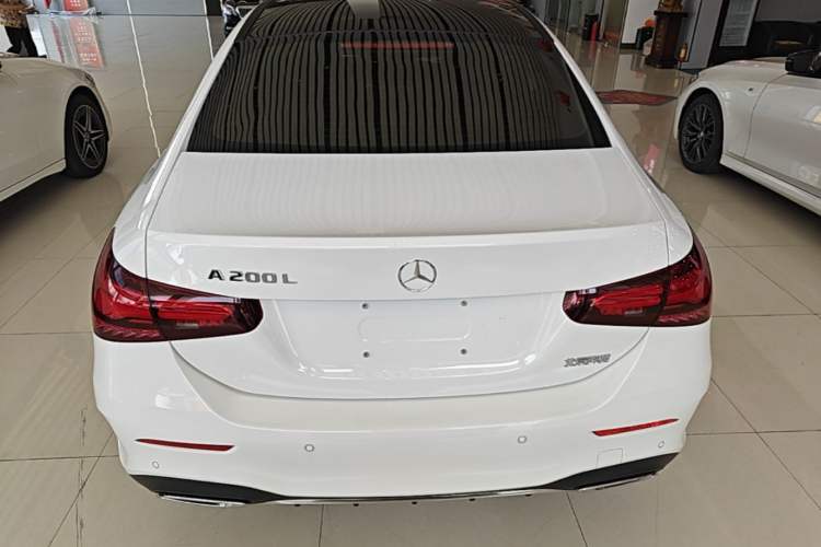 Mercedes-Benz A 200 L 2023 — фото 5