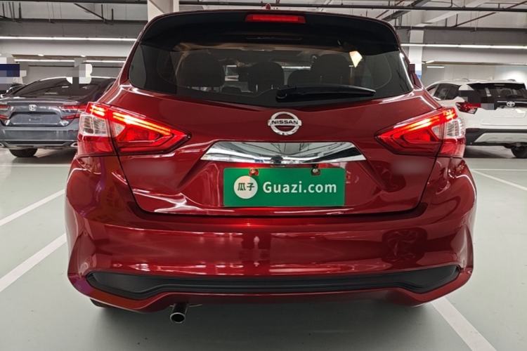 Nissan Tiida 2021 — 5