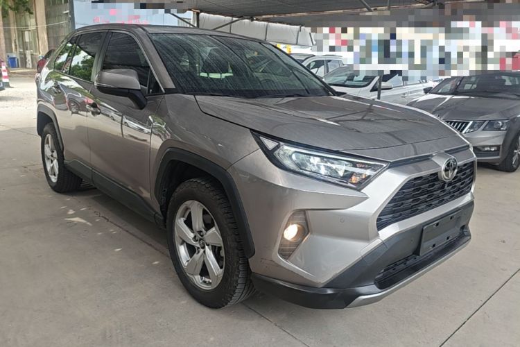 Toyota RAV4 2020 — 3