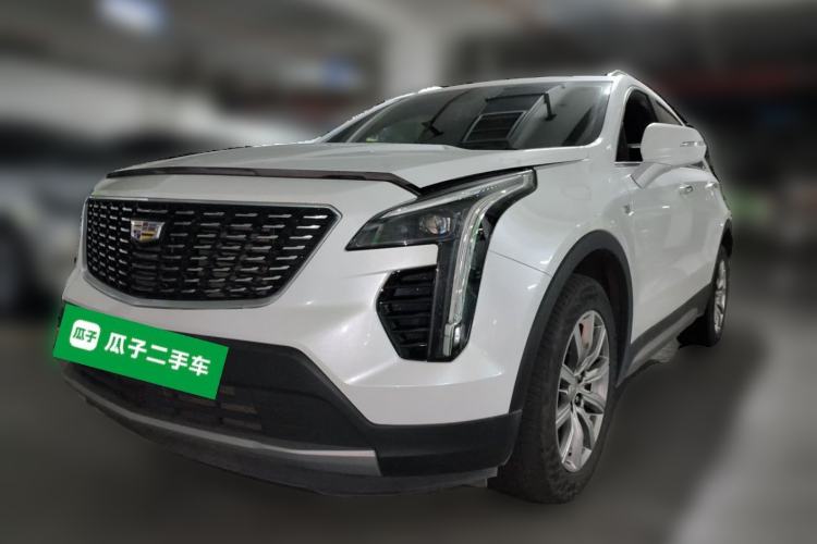 Cadillac XT4 2021 — фото 1