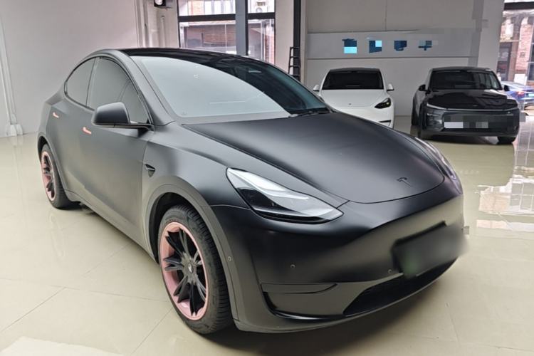 Tesla Model Y 2022 — 3