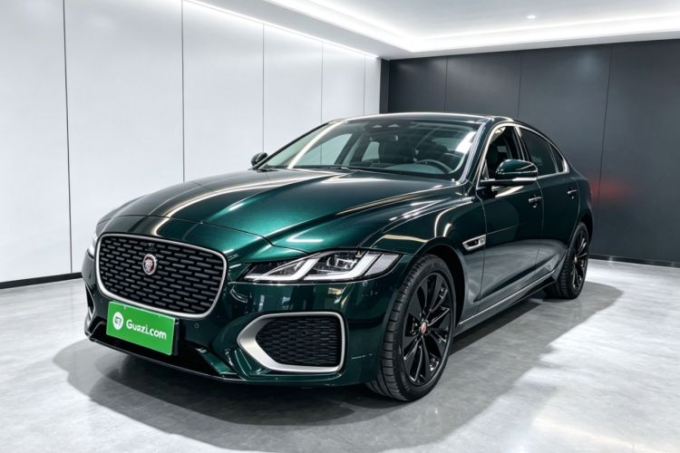 Jaguar XFL 2024 — фото 1