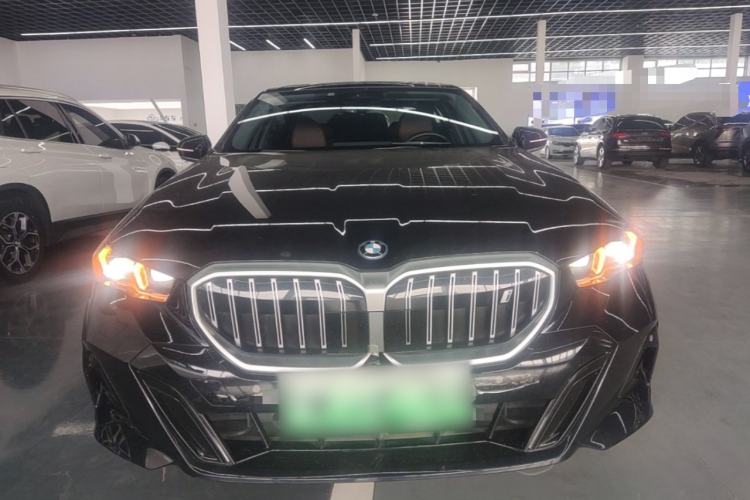 BMW i5 2024 — 2