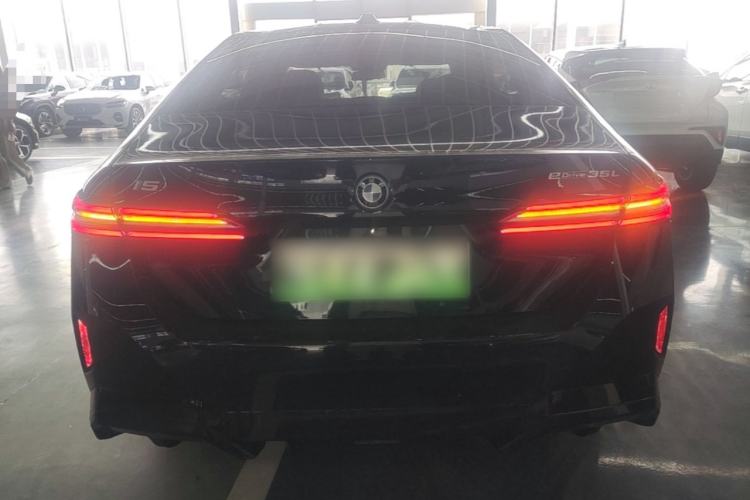 BMW i5 2024 — 5