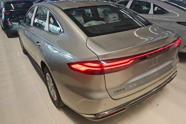 Geely Galaxy Stellar 6 2026 — 4