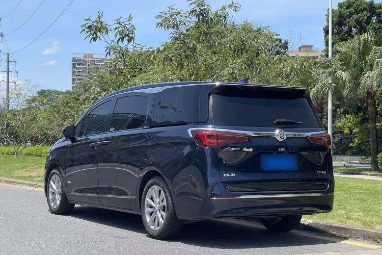 Buick GL8 2022 — 4