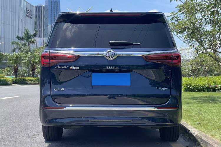 Buick GL8 2022 — 5