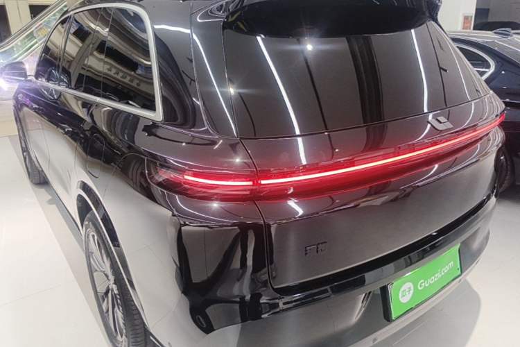 Li Auto L8 2025 — 4