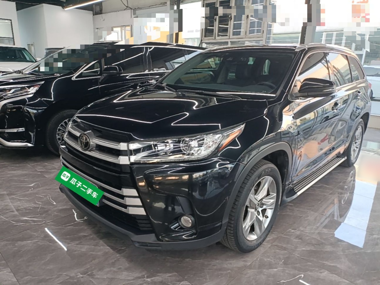 Toyota Highlander 2021 — фото 1