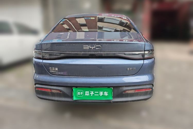 BYD Seal 05 DM-i 2025 — фото 3